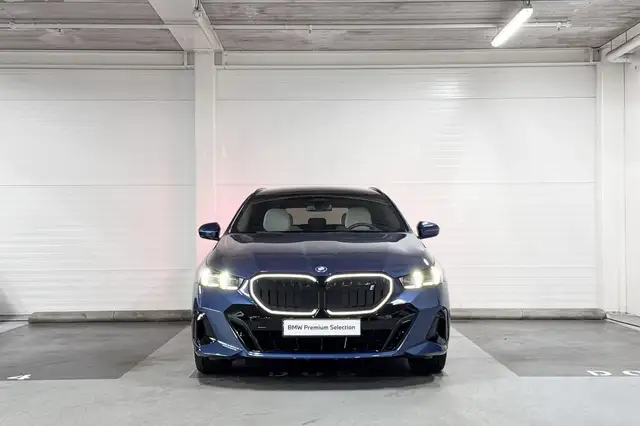 BMW I5 view 5