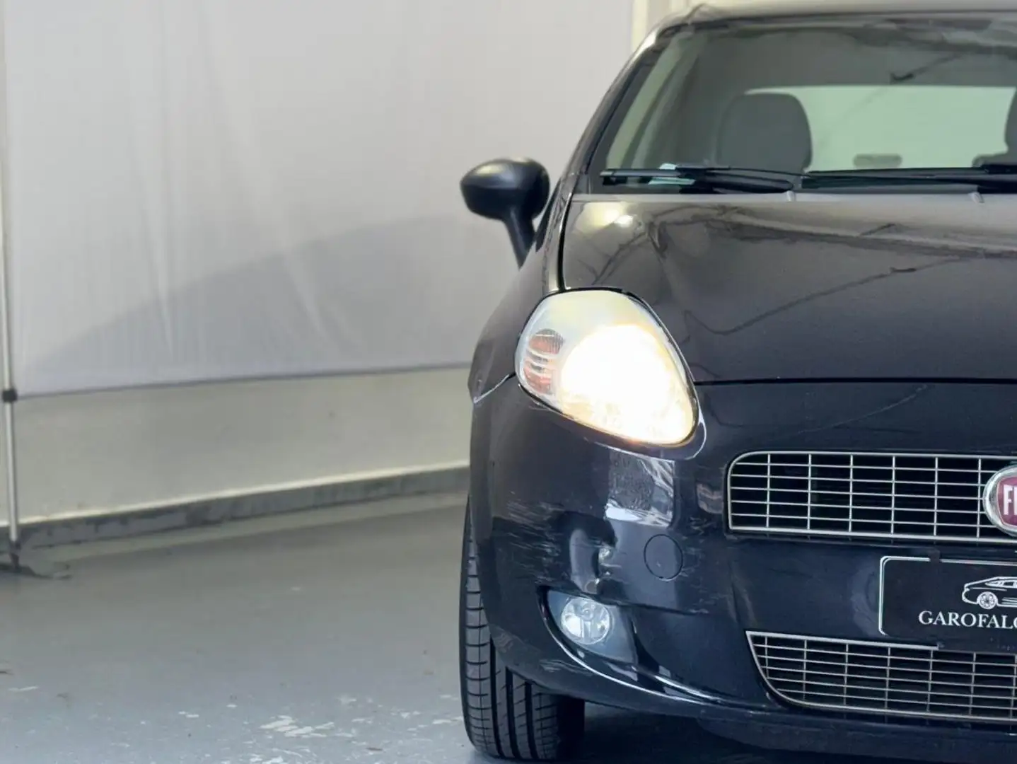 Fiat Grande Punto Grande Punto III 2005 5p 1.4 natural power Active Zwart - 2