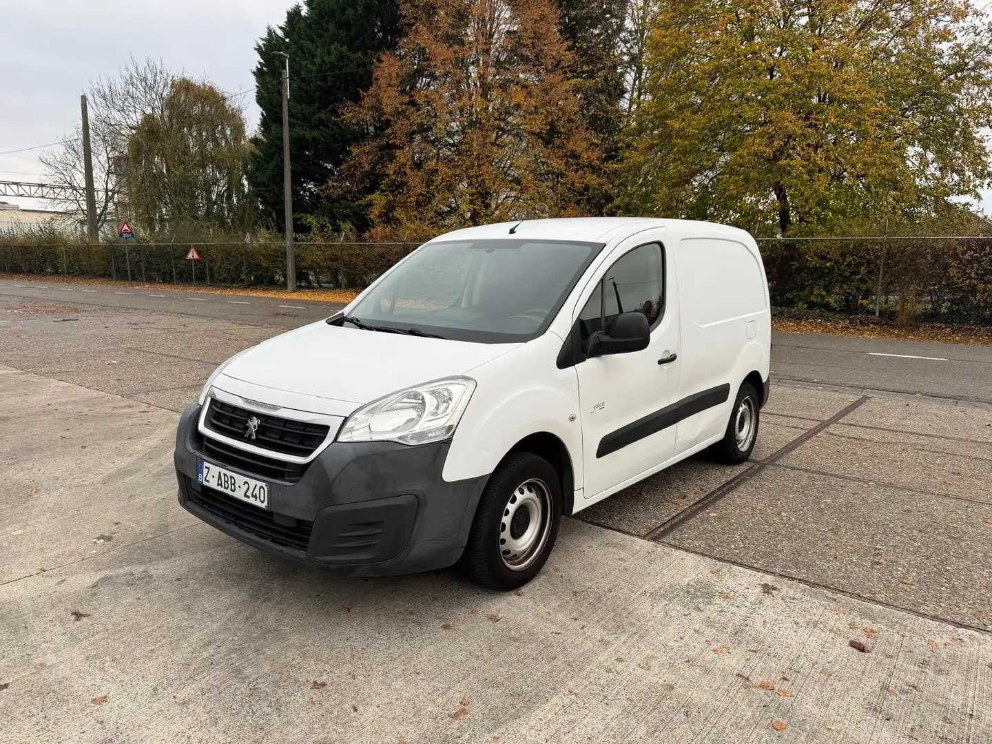 Peugeot Partner 1.6 Utilitaire Blanc - 1