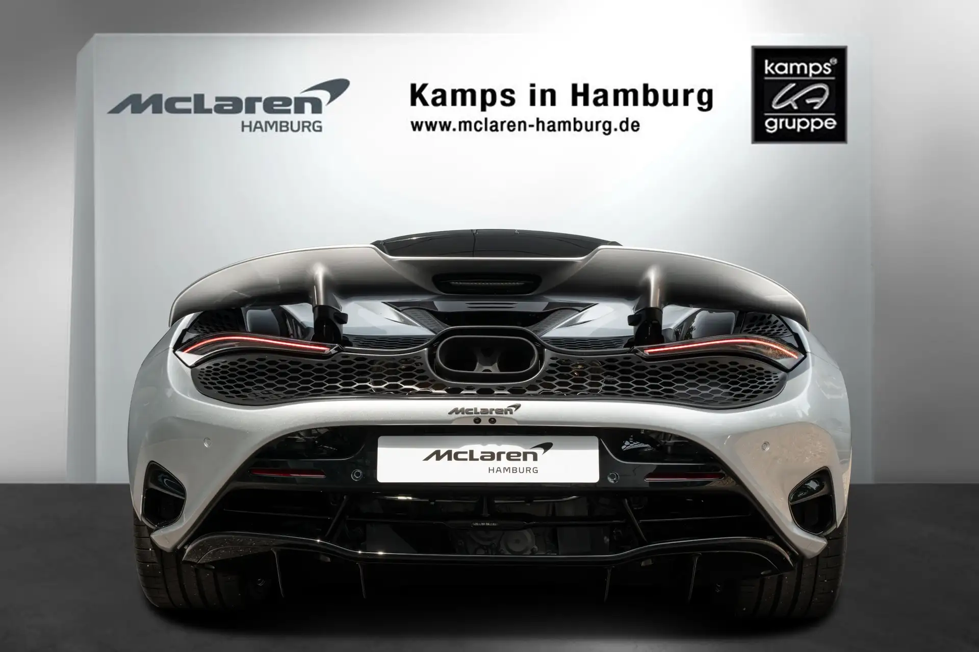 맥라렌 750S 600 2026 화이트 사진 4