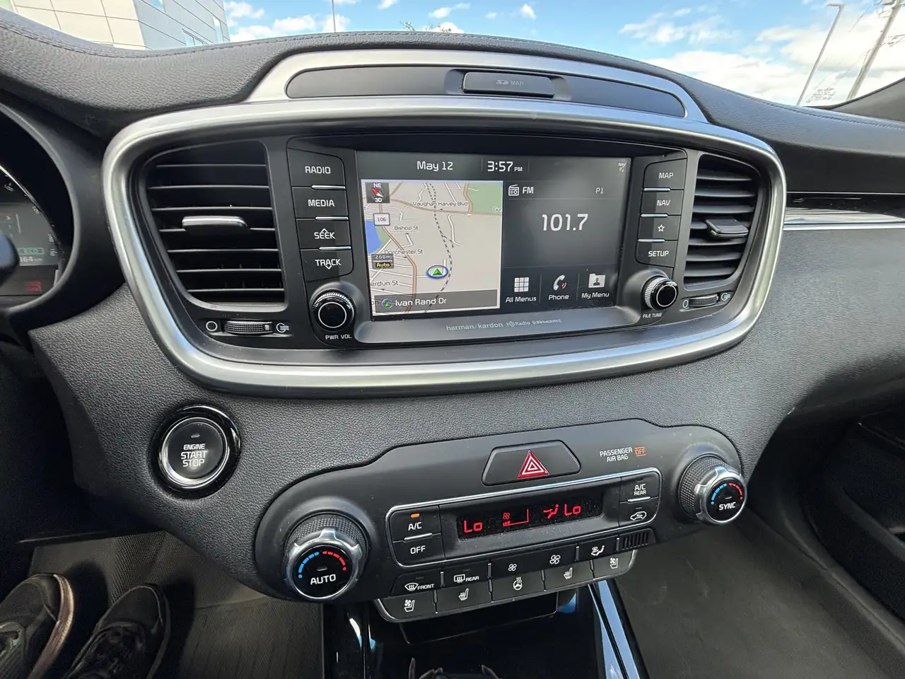 Kia Sorento снимка Kia Sorento