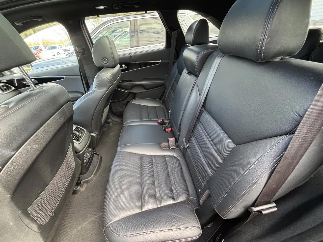 Kia Sorento снимка Kia Sorento