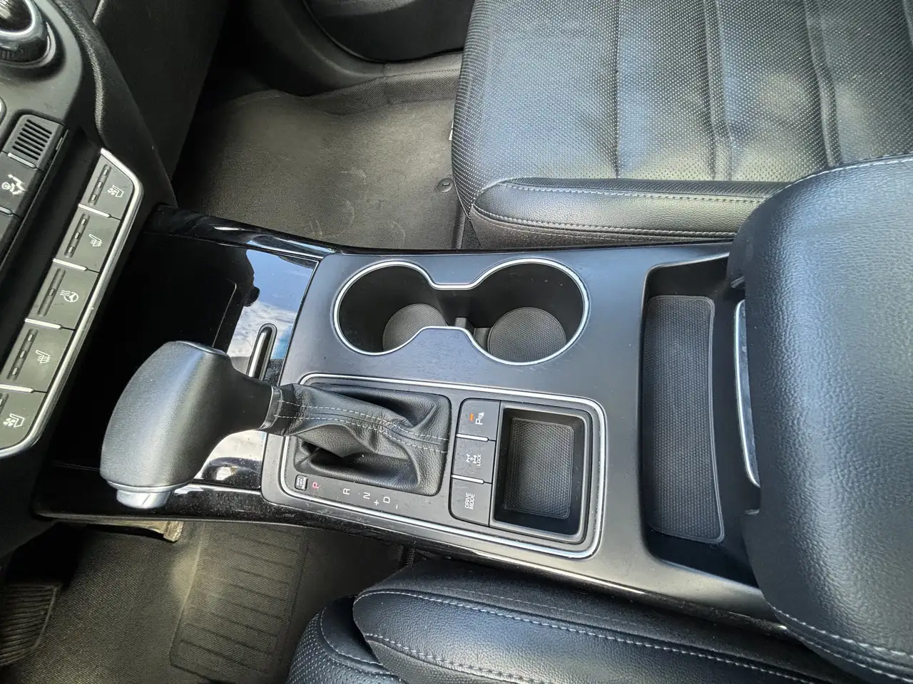 Kia Sorento снимка Kia Sorento