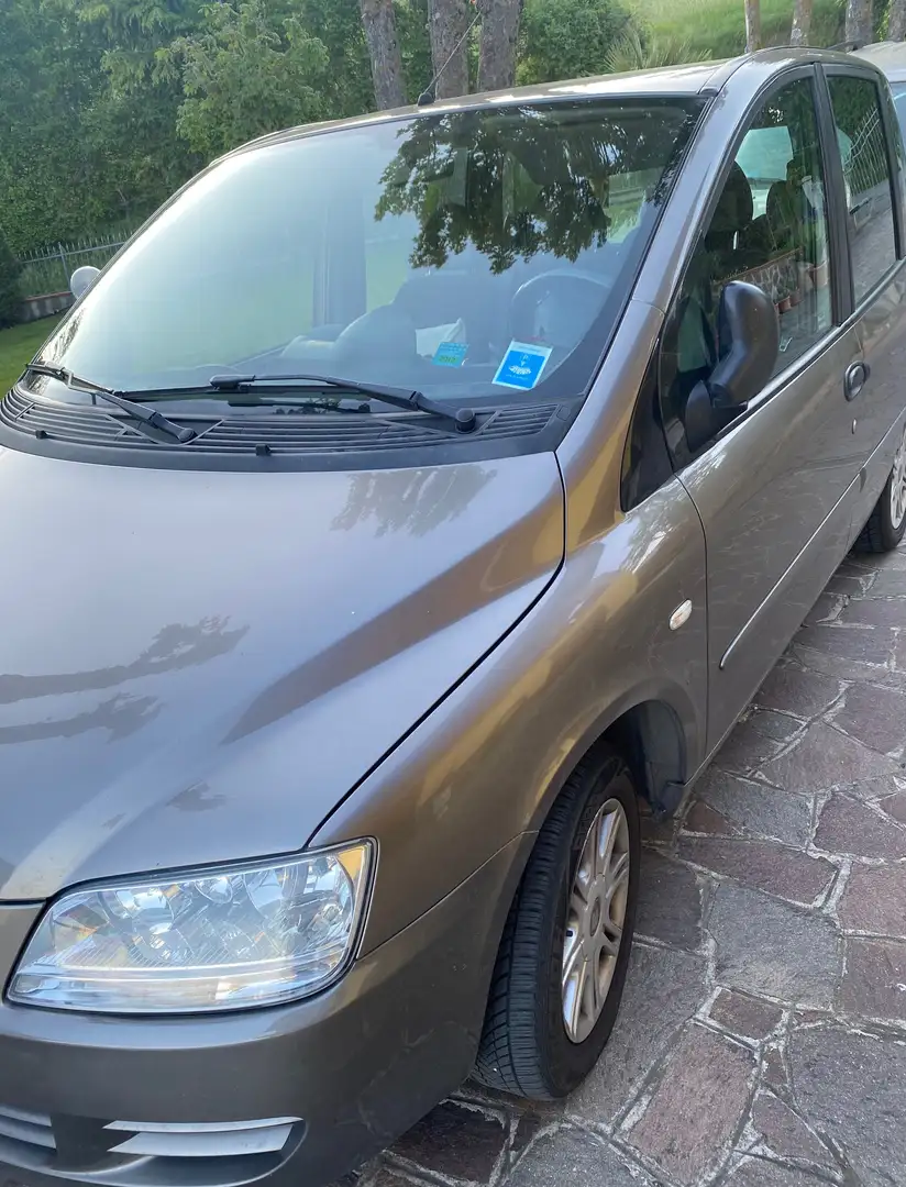 Fiat Multipla 1.6 16v natural power Active - 2