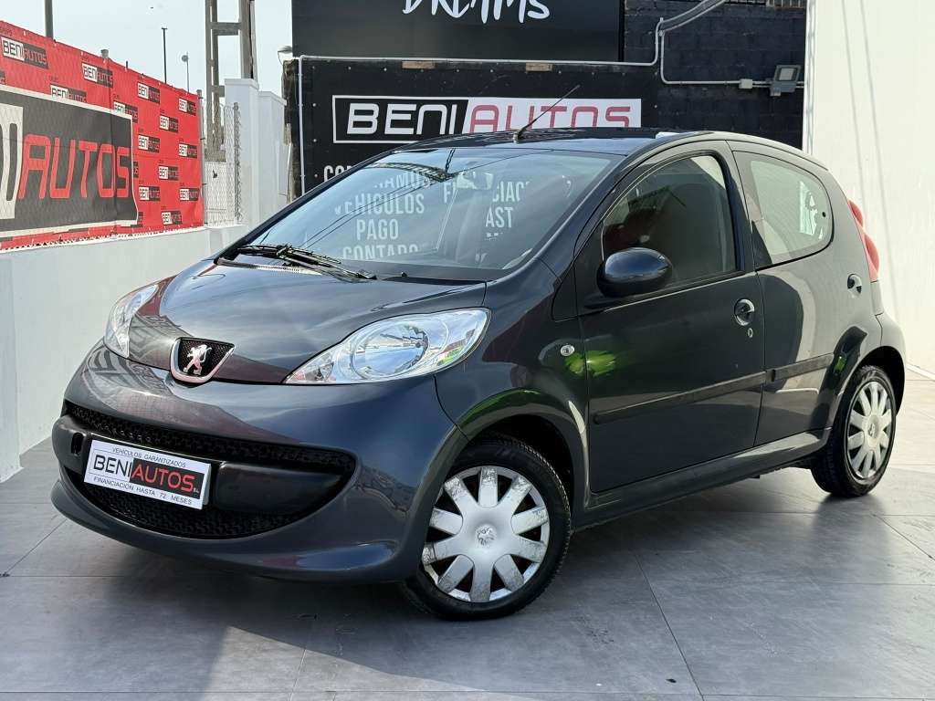 Peugeot 107 1.0i Urban Move 2 Tronic - foto 1