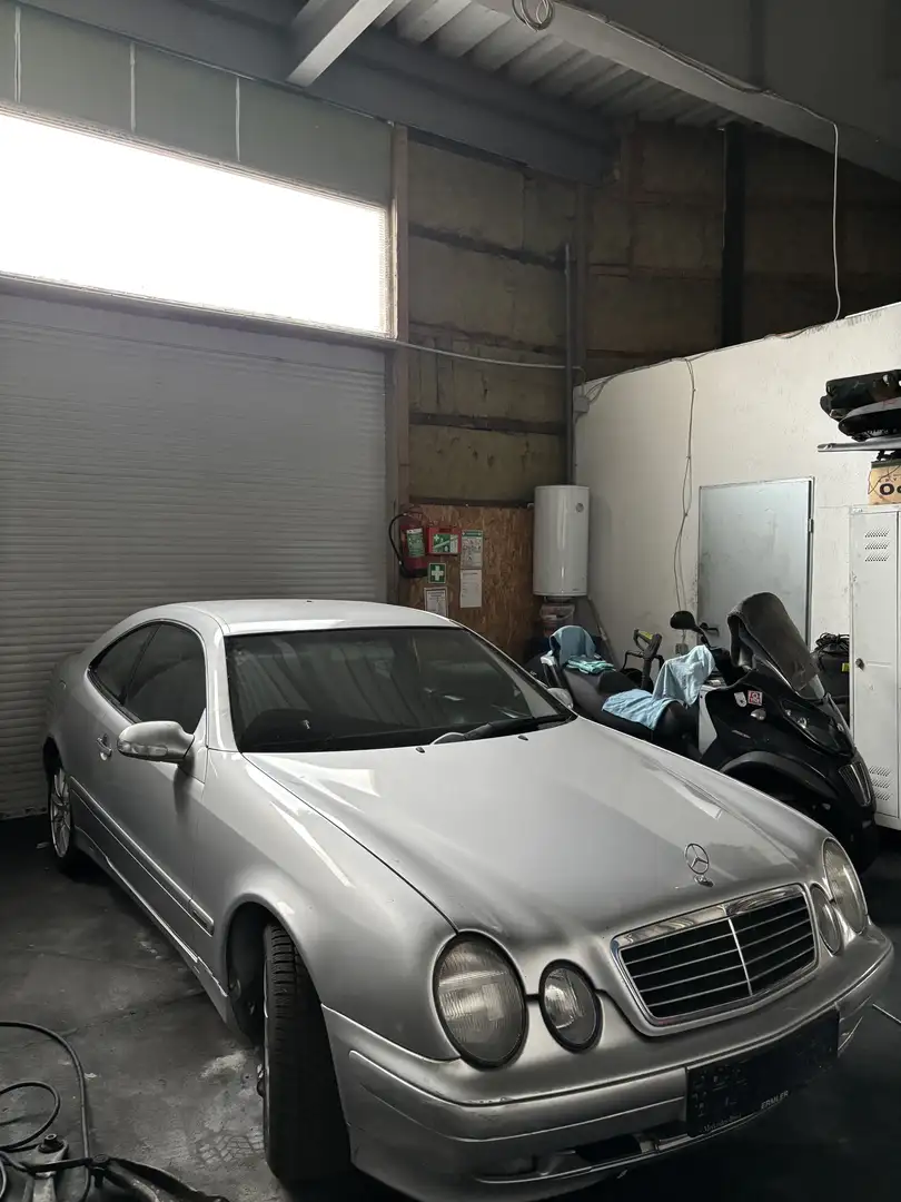 Mercedes-Benz CLK 200 Elegance - 1