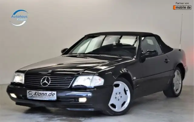 Mercedes-Benz SL view 4