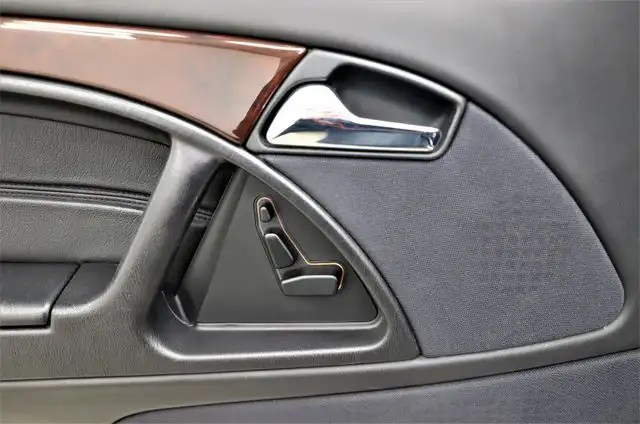 Mercedes-Benz SL view 21