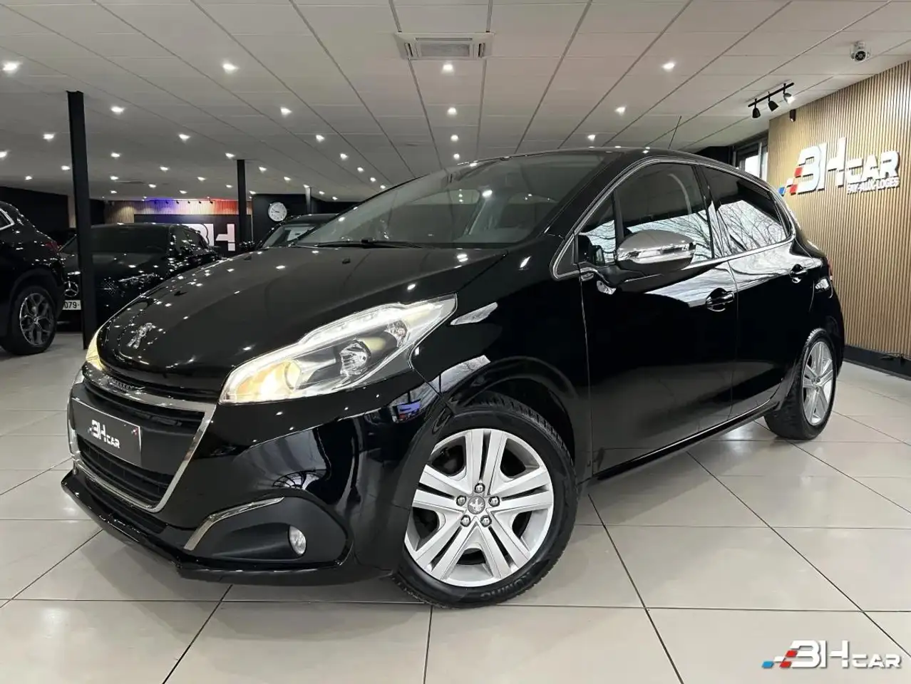 Peugeot 208 ALLURE BUSINESS 1.2 PURETECH 110 CH BVM6