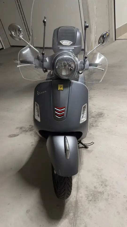 Vespa GTS Super 300
