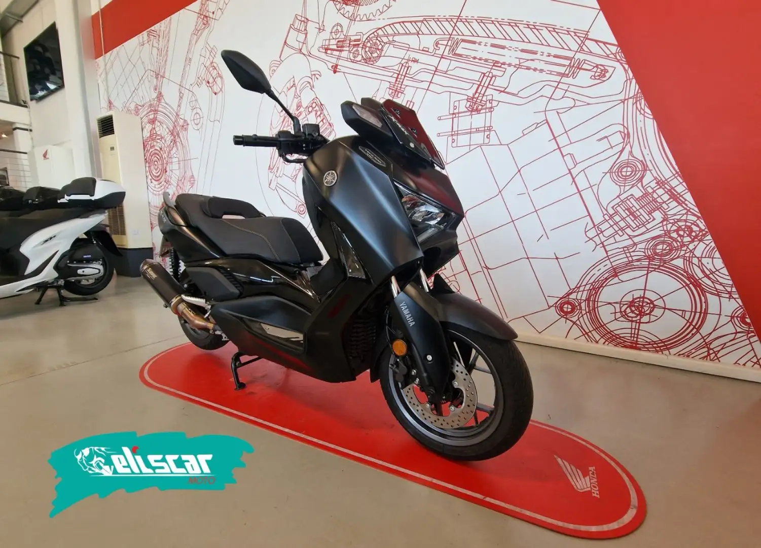 Yamaha X-Max 300 TECH MAX 300 Nero - 2