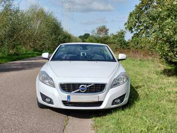 C70 Cabriolet 2.0 D3 Kinetic Geartronic