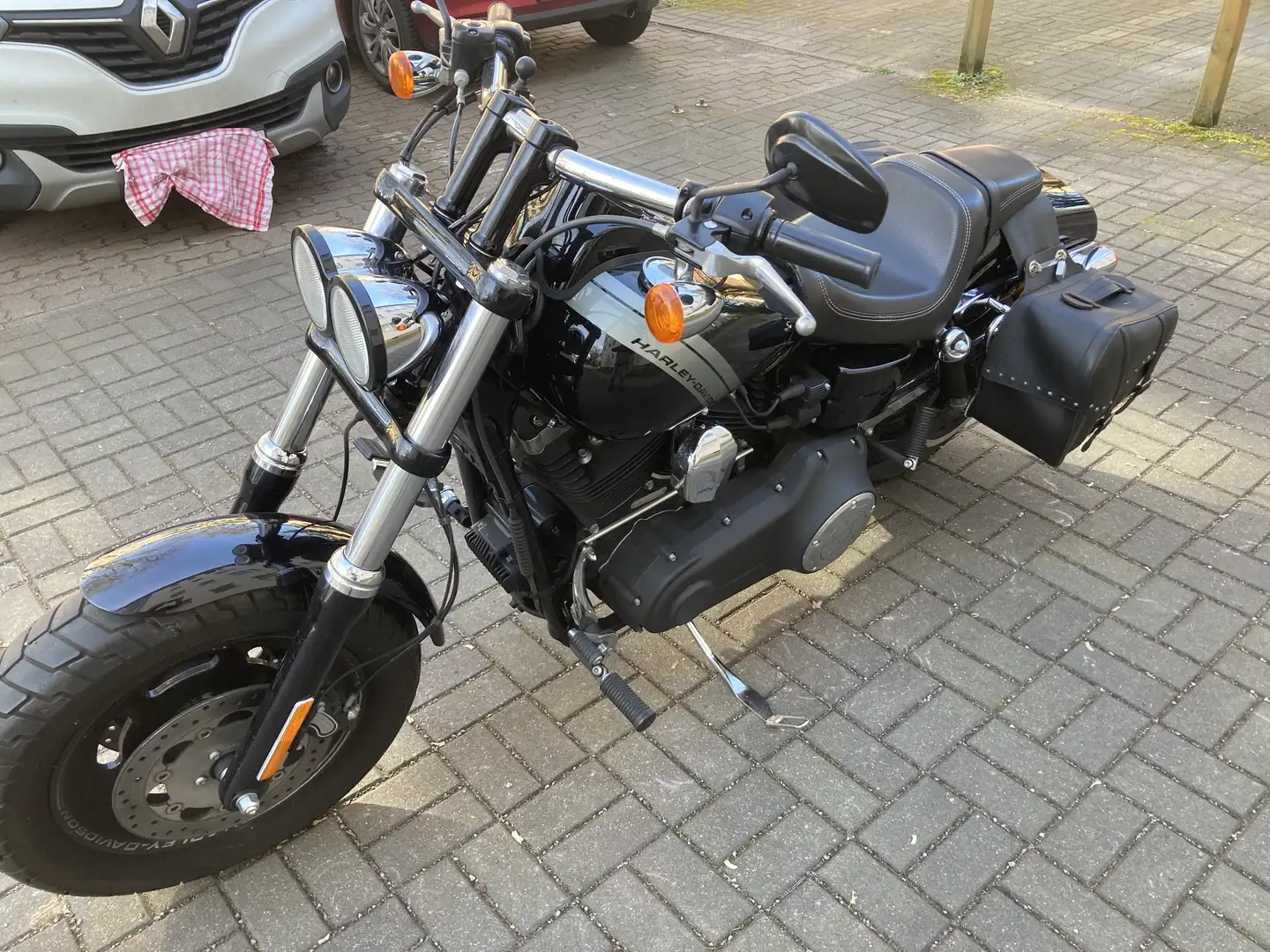 Harley-Davidson Dyna Fat Bob Shopper  / Cruiser - 2
