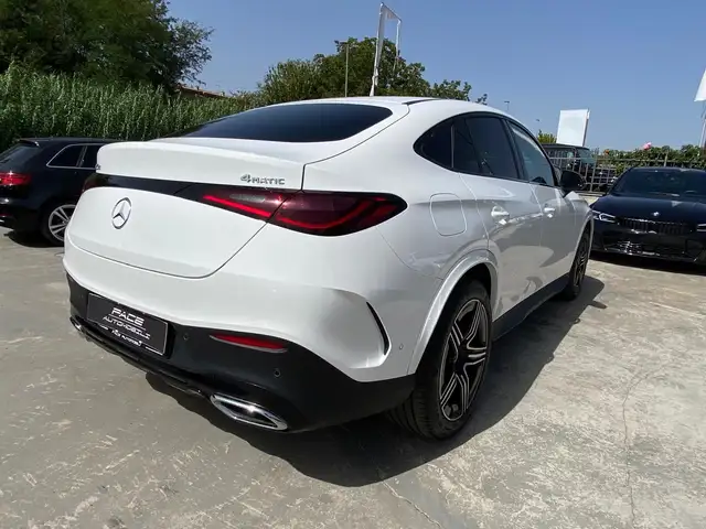 Mercedes-Benz GLC view 13