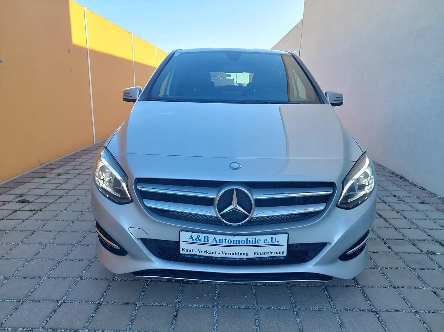 Mercedes-Benz B 180 d BlueEfficiency Edition sofort Kredit Silber - 2