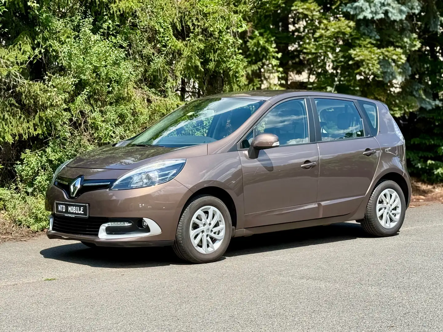 Renault Scenic Paris+1.HAND+KEYLESS+BLUETOOTH+KLIMAAUT+TEMPOMAT+ Brązowy - 1