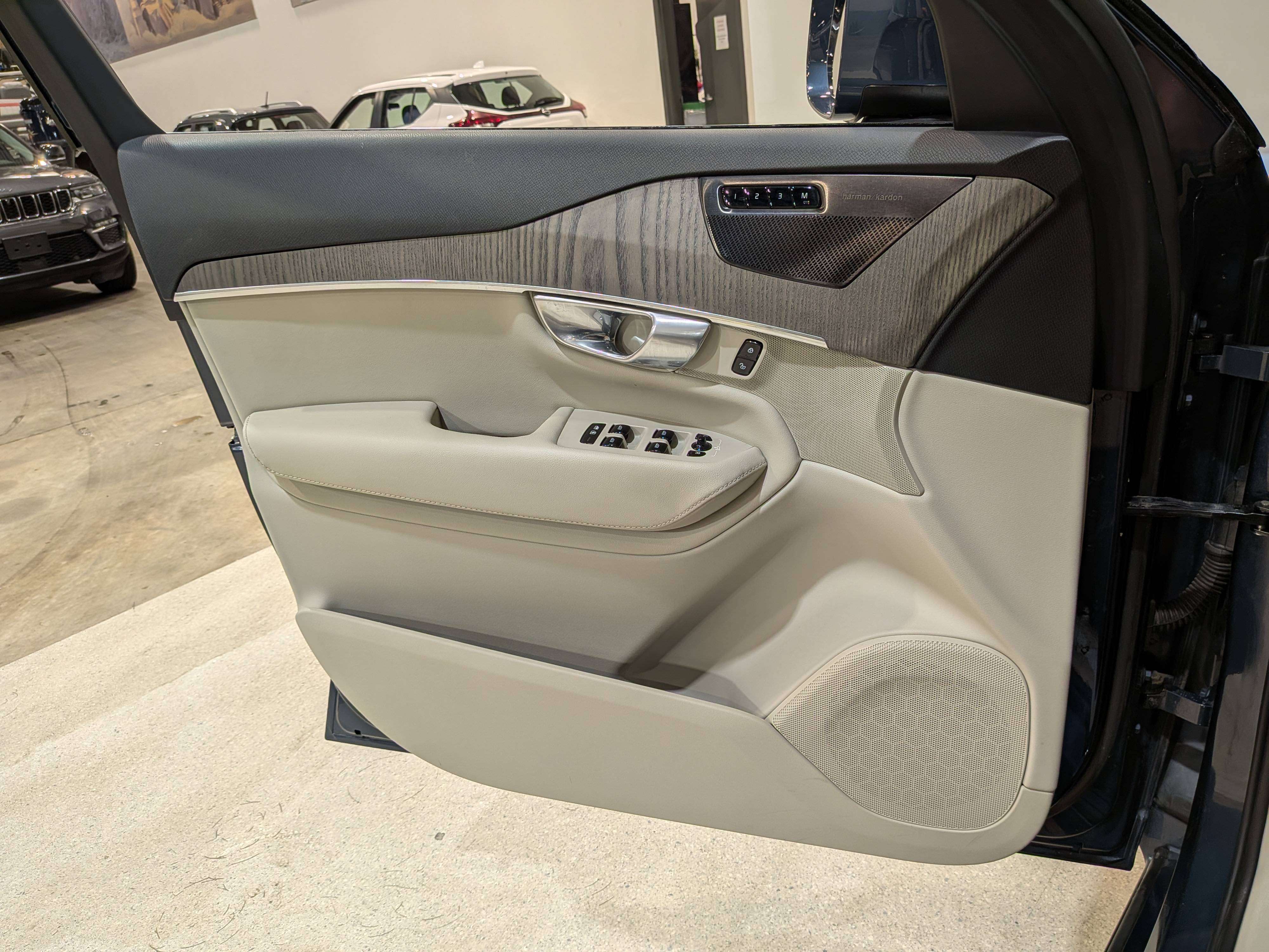 Volvo XC90 2023