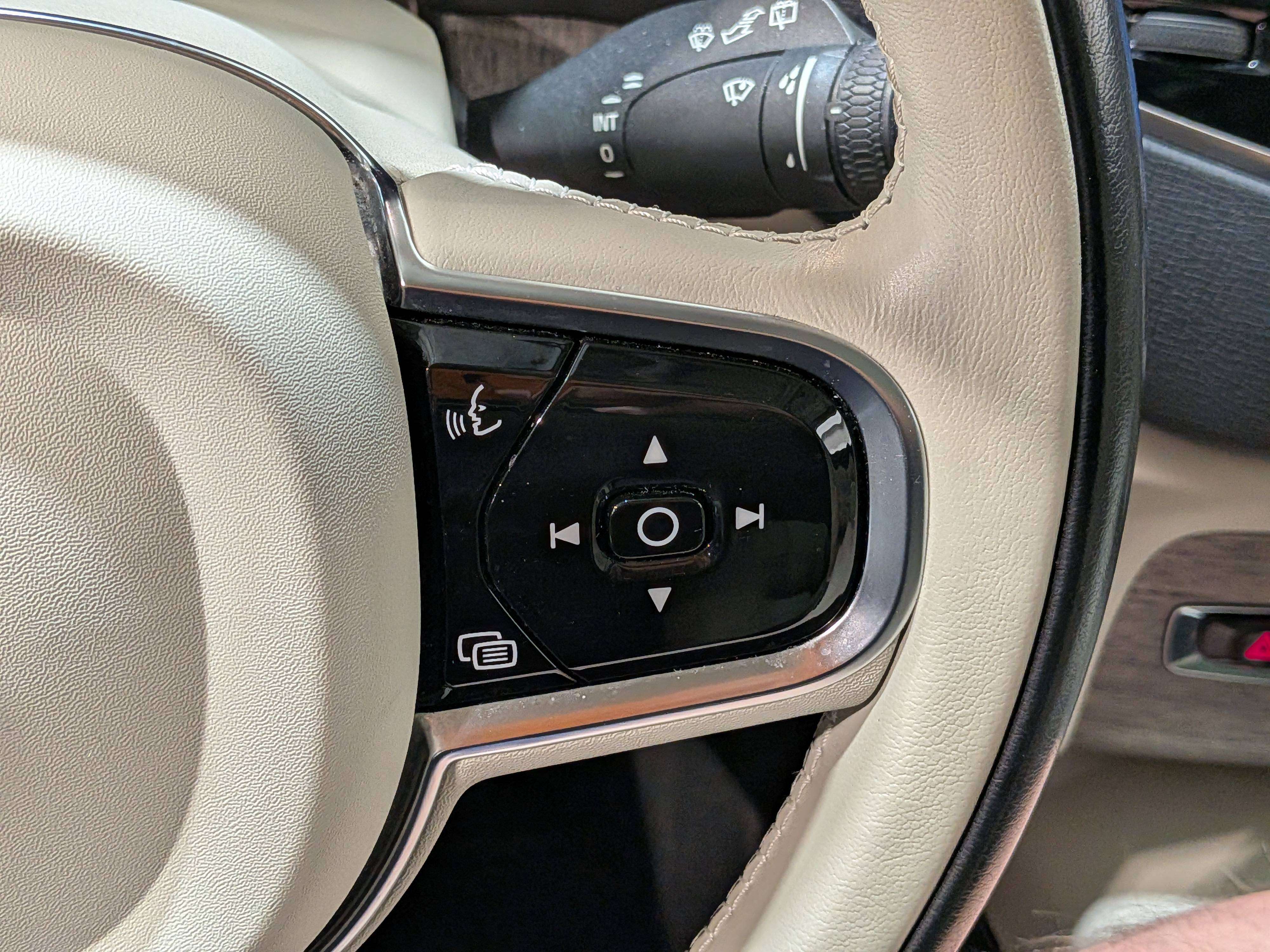 Volvo XC90 2023