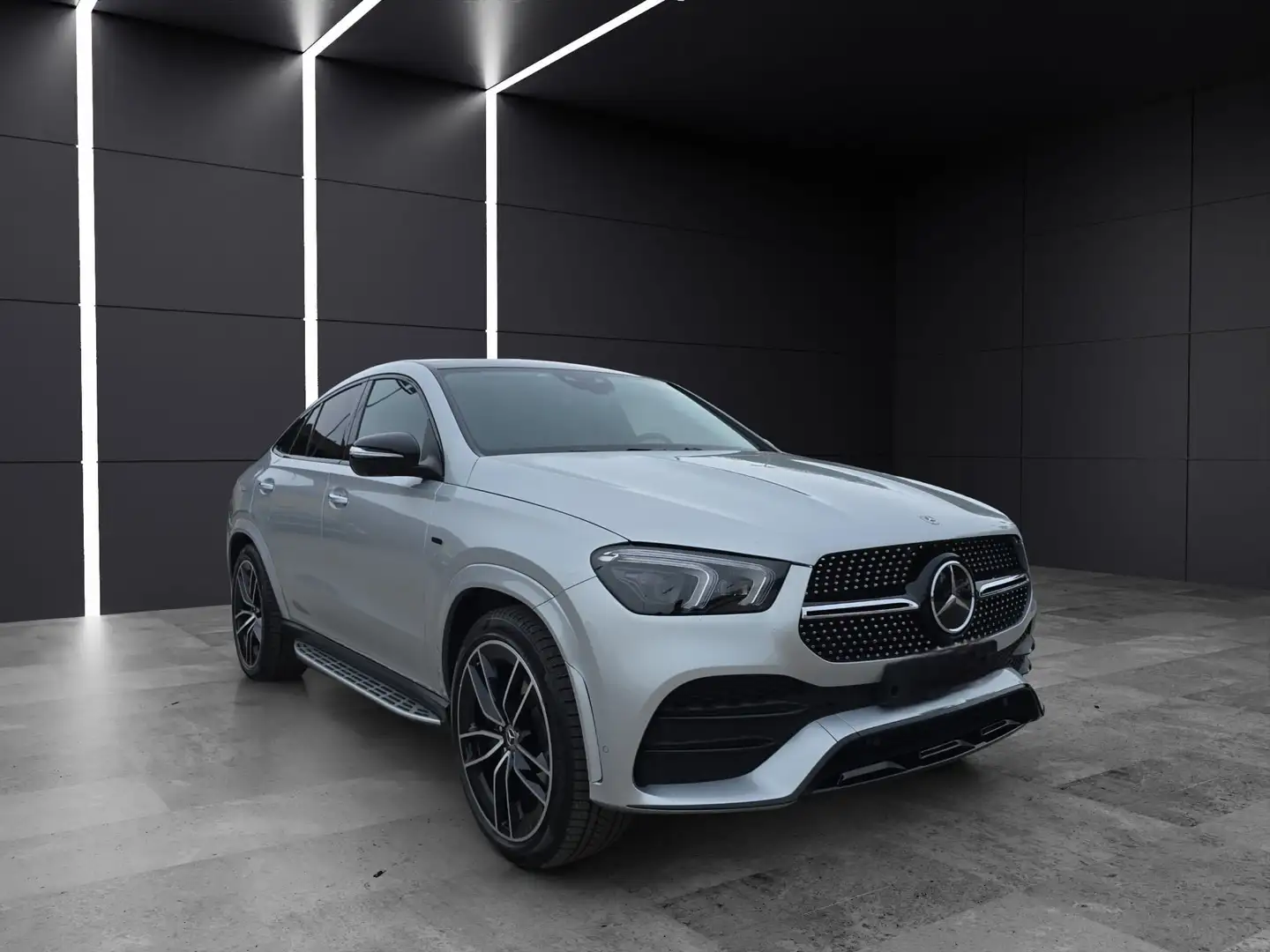 Mercedes-Benz GLE 350 GLE Coupe 350 de phev (e eq-power) Ultimate 4matic Plateado - 1