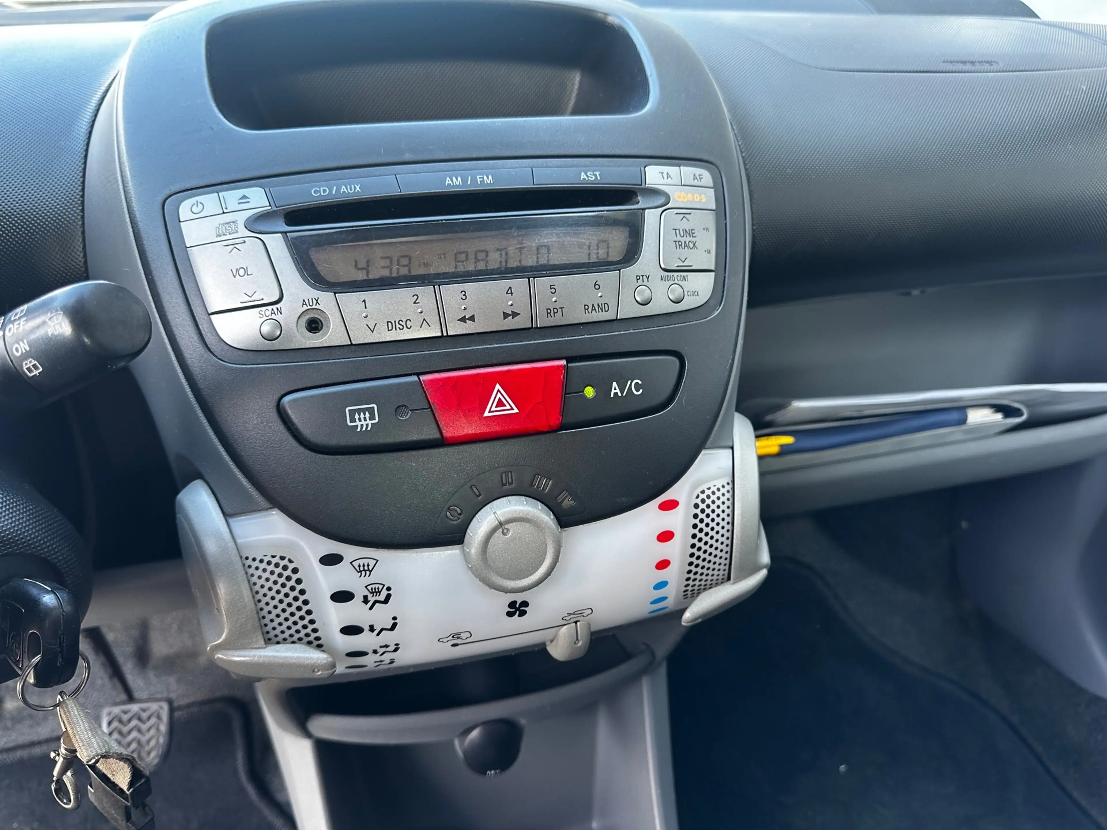 Peugeot 107 1.0-12V XS| Airco | CRUISECR | PDC — photo 6