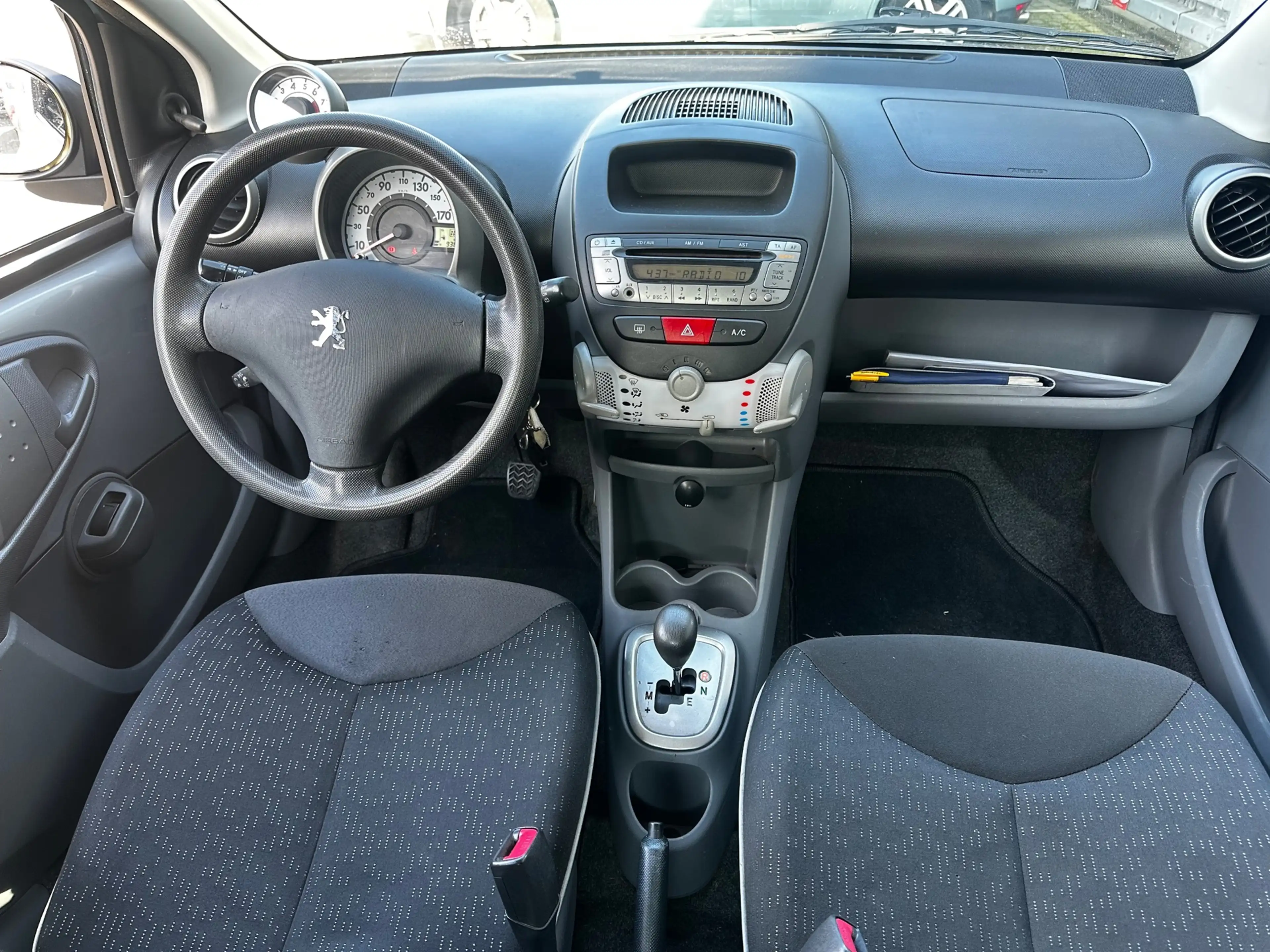 Peugeot 107 1.0-12V XS| Airco | CRUISECR | PDC — photo 10