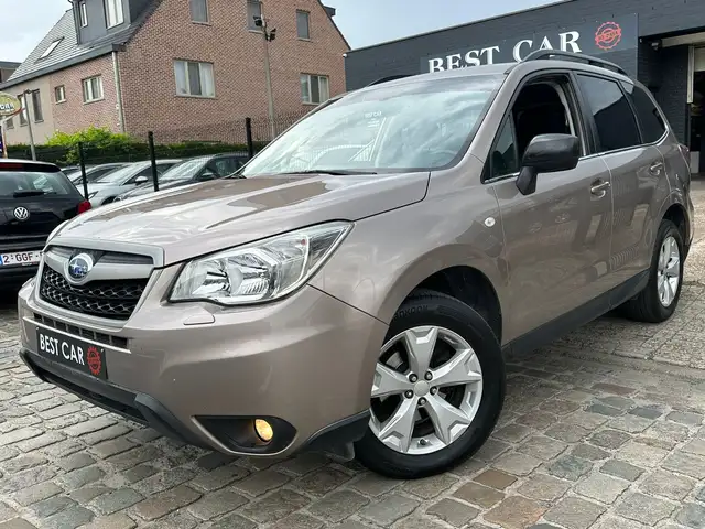 Subaru Forester 2.0i 4WD * AutoMaat