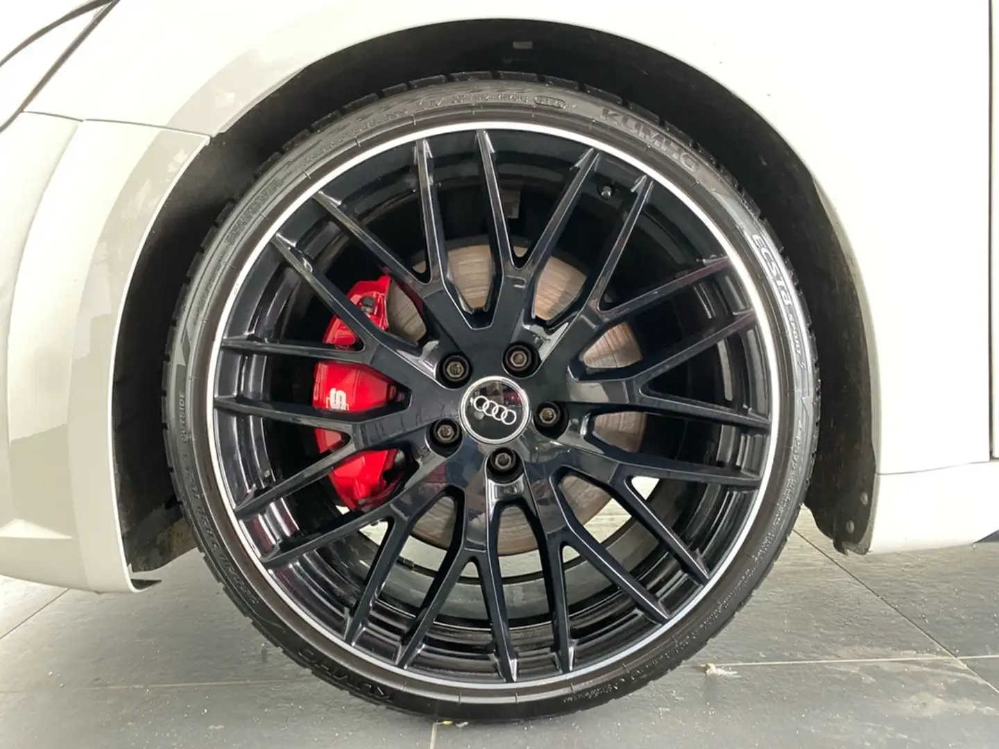 Audi TT Coupe 45 TFSI S line competition *EXCLUSIVE* Grey - 2