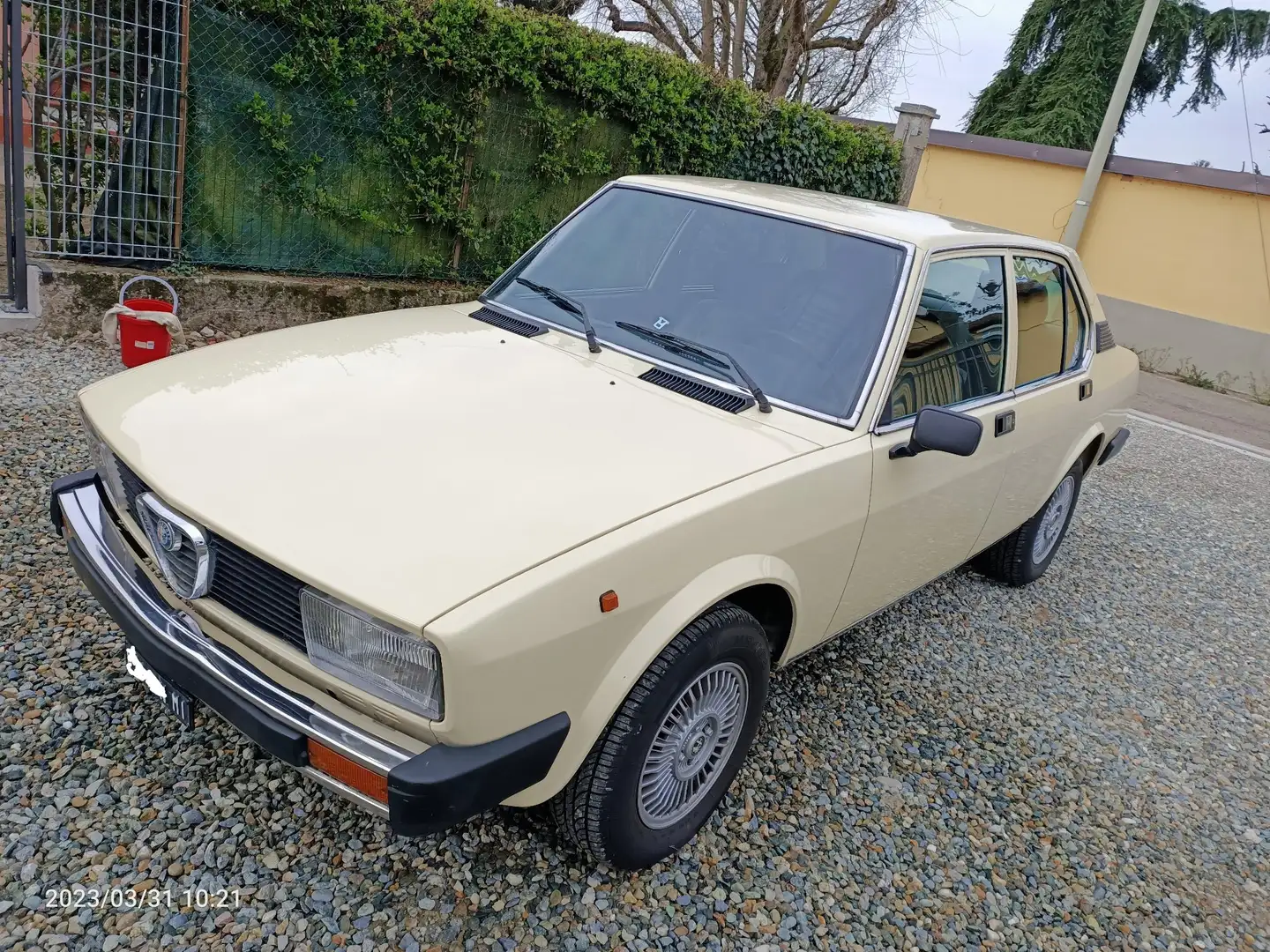 Alfa Romeo Alfetta 2.0 L - 1
