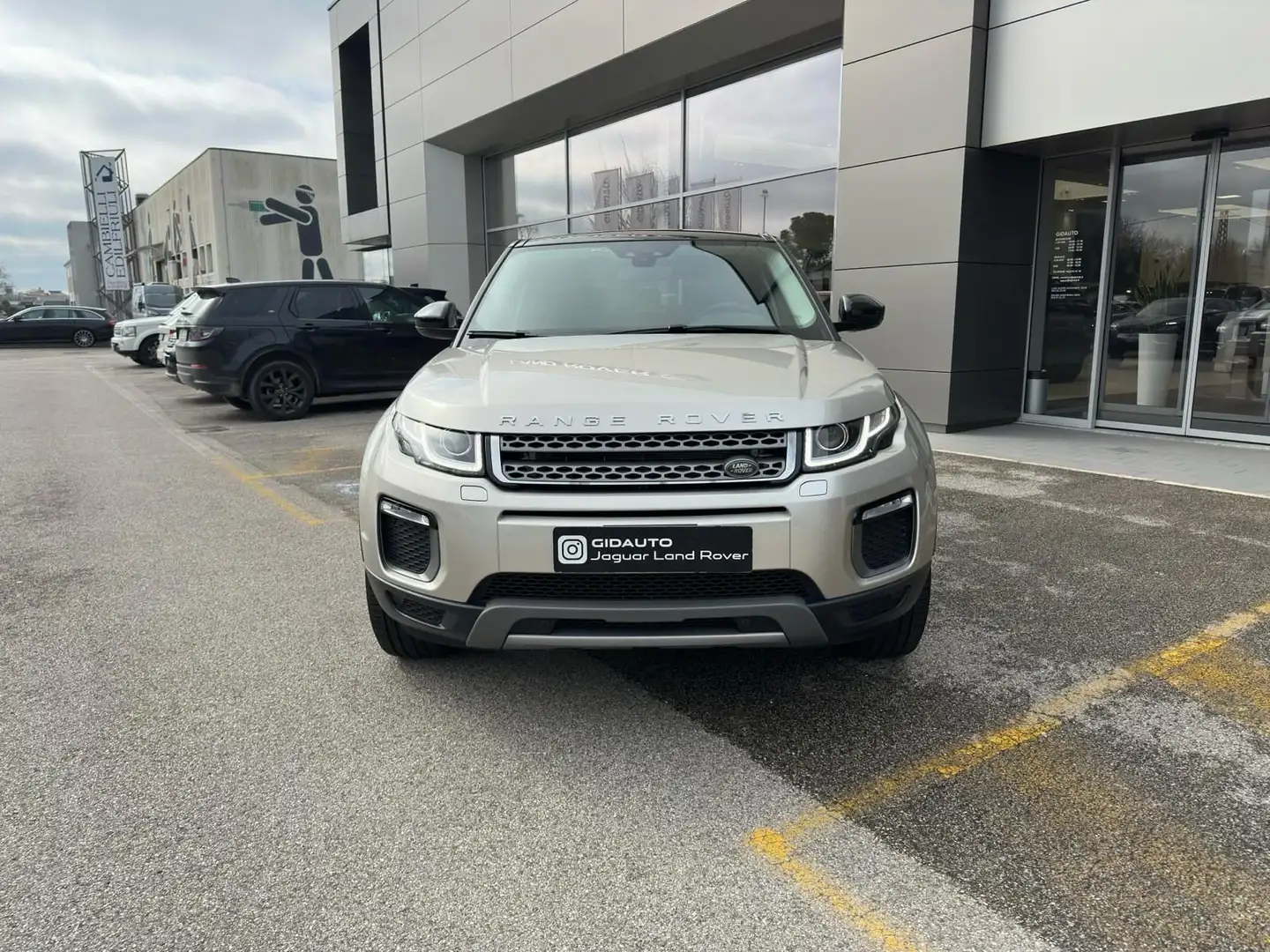 Land Rover Range Rover Evoque D150 Auto Business Edition SE Silber - 2