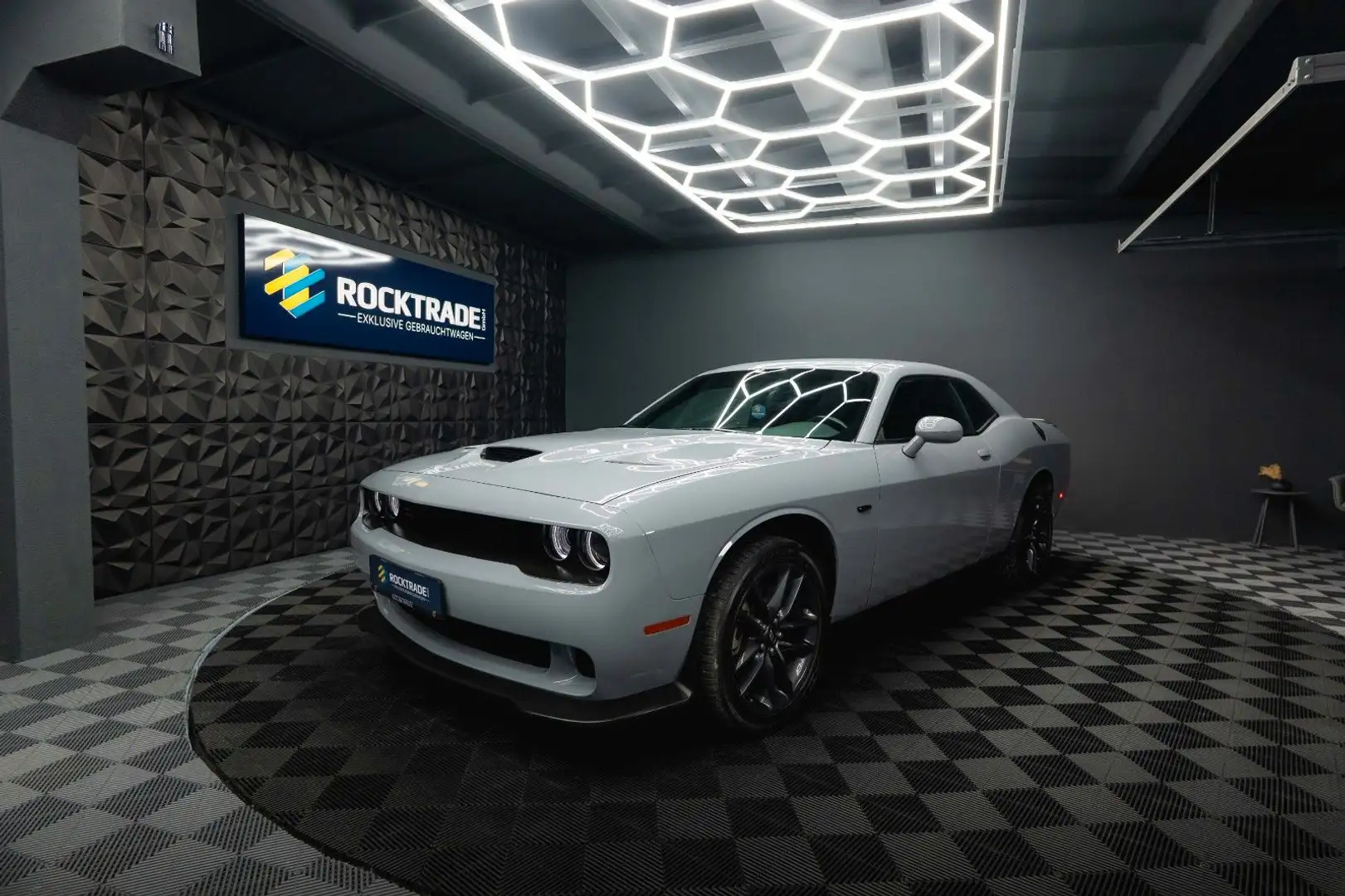 Dodge Challenger 3.6 V6 4x4 GT SRT Styling *LED*19%* Grau - 1