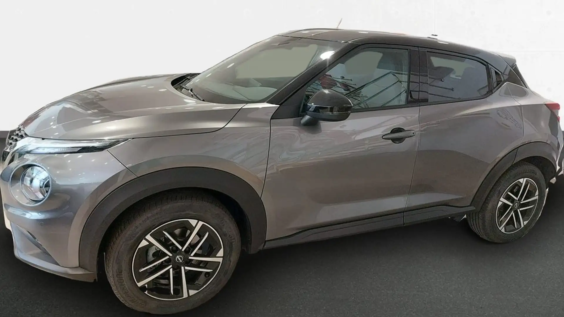 Nissan Juke 1.0 DIG-T N-Connecta 4x2 DCT 7 84kW Gris - 2