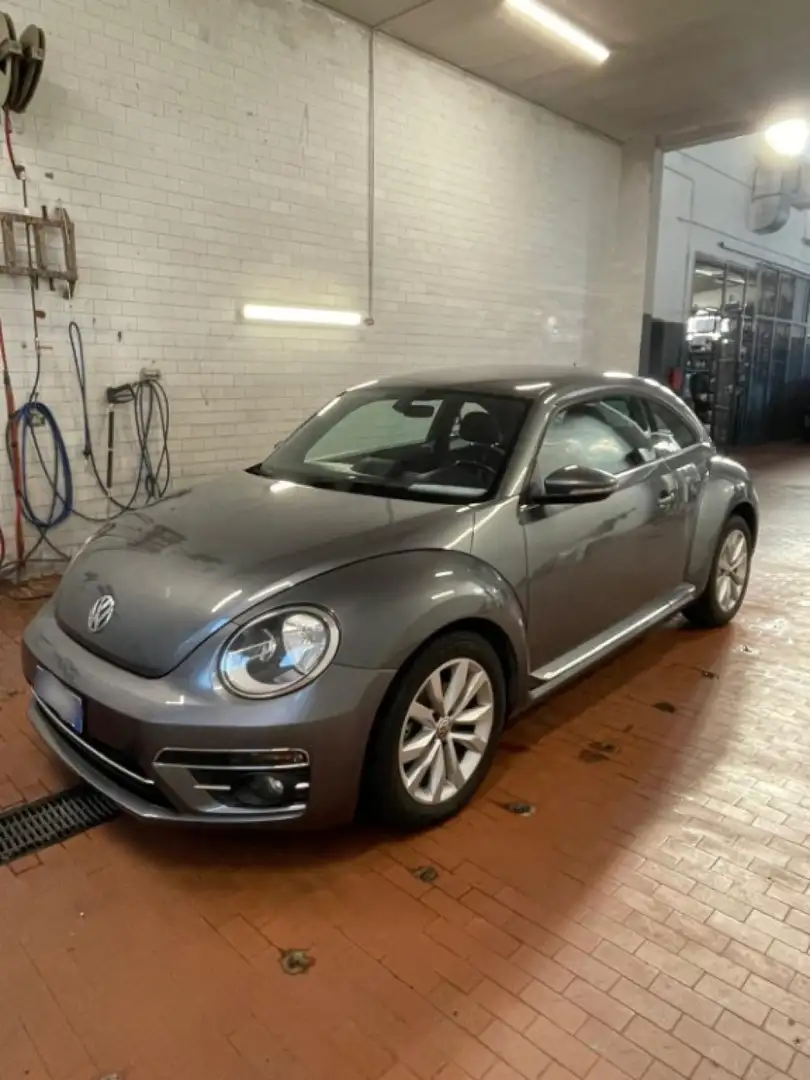 Volkswagen Maggiolino 2.0 TDI Design BlueMotion Technology Grigio - 1