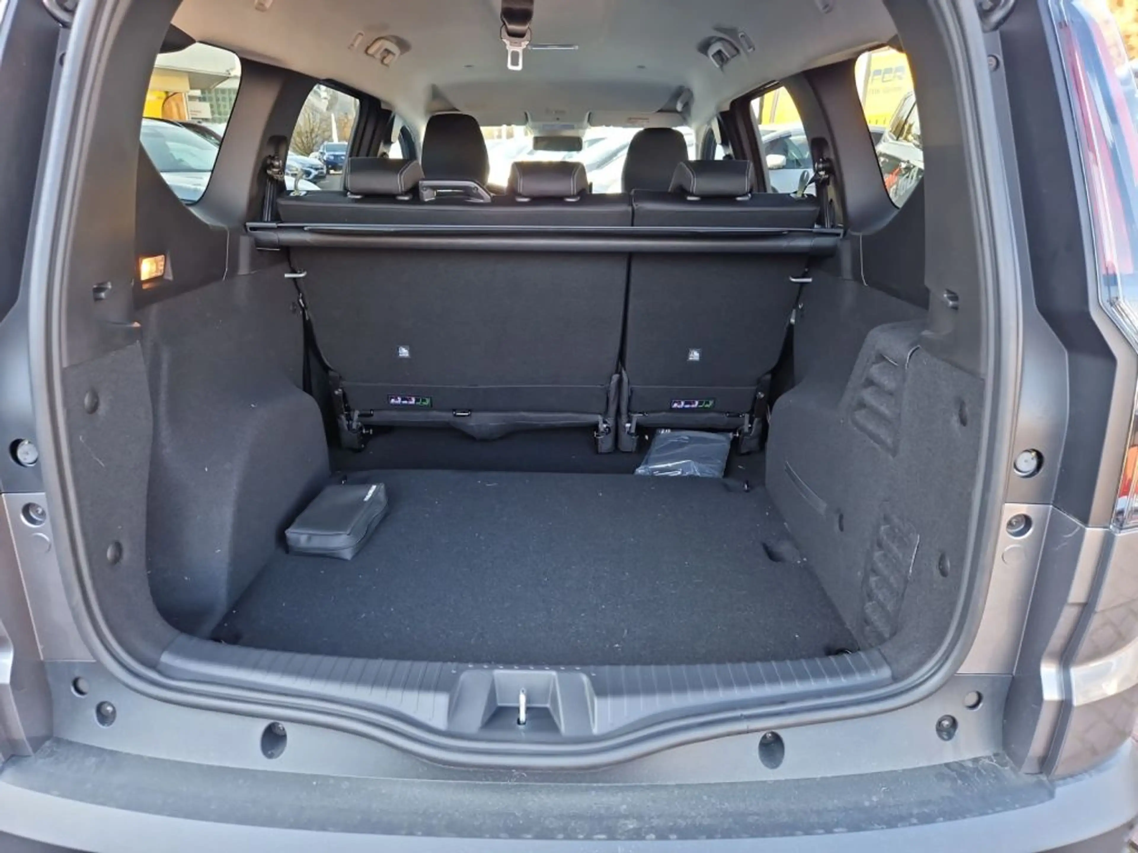 Dacia Jogger Hybrid 155 Journey (DJF) — photo 9