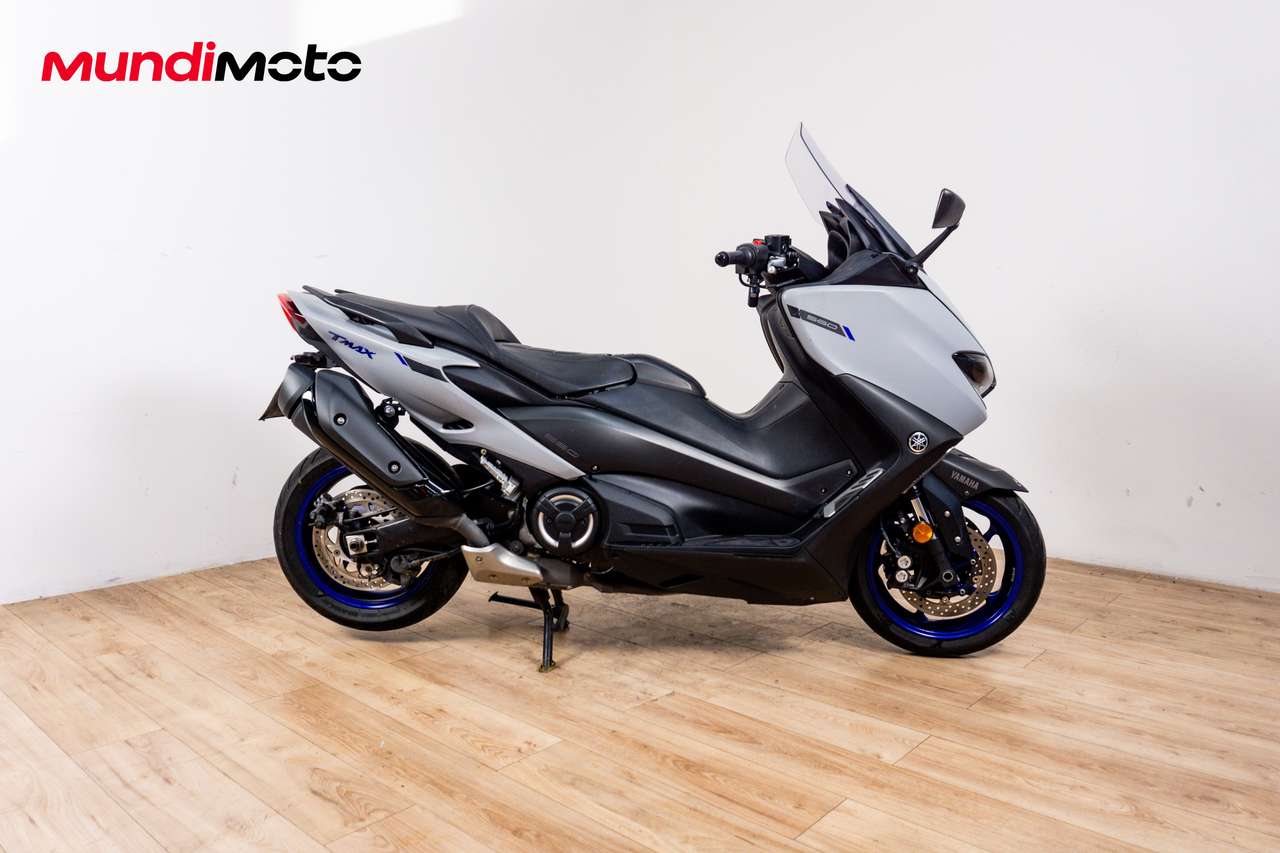 Yamaha TMAX 560