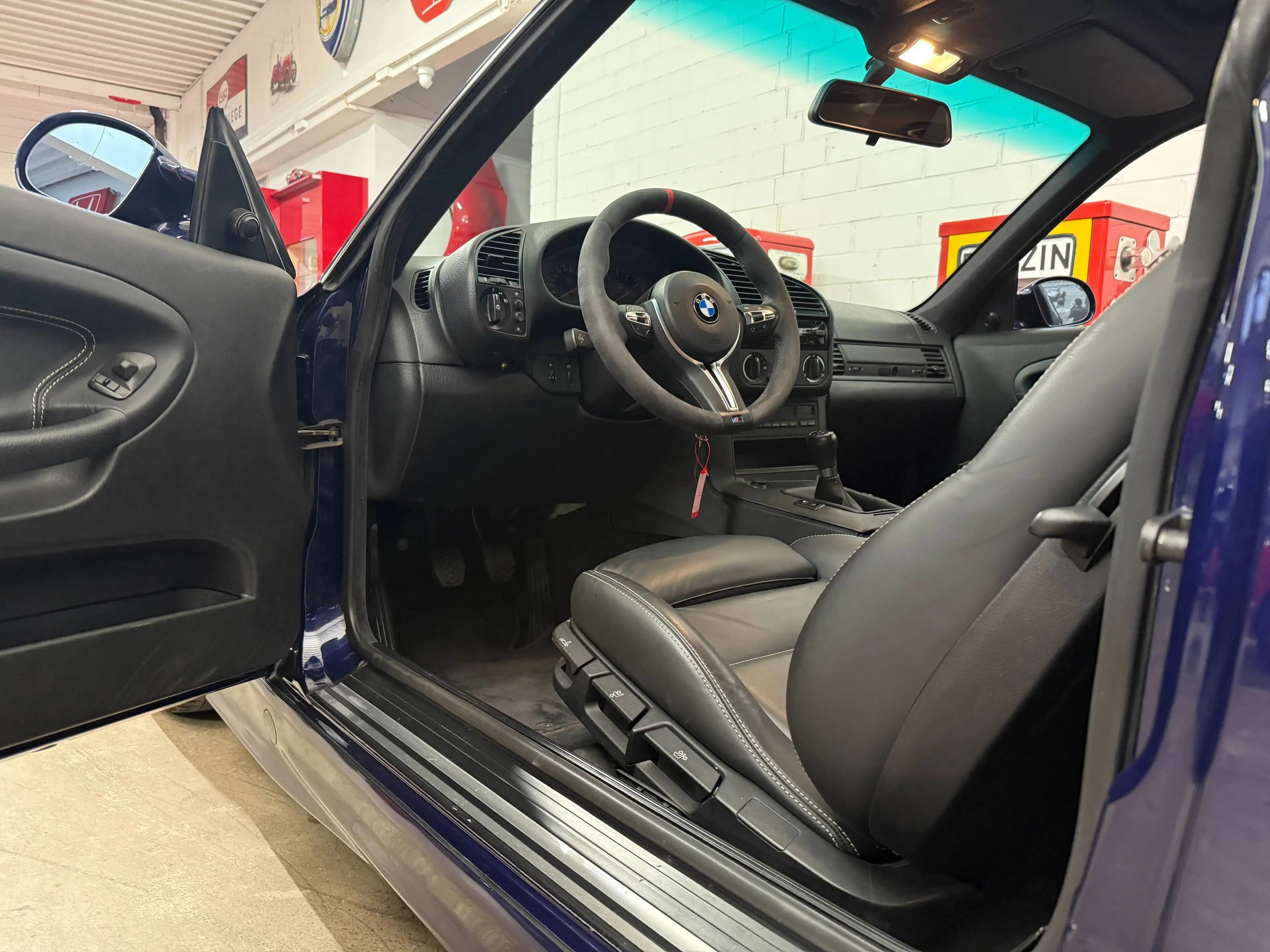 BMW 335 E36 Coupe — photo 6