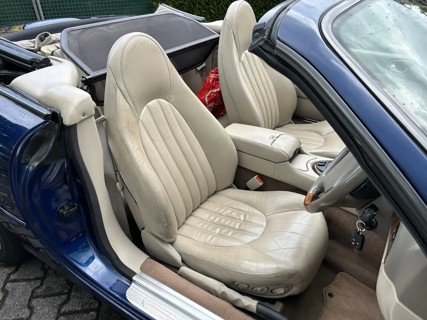 Jaguar XK8 4.0 V8 Cabrio TÜV August 2026 - 2