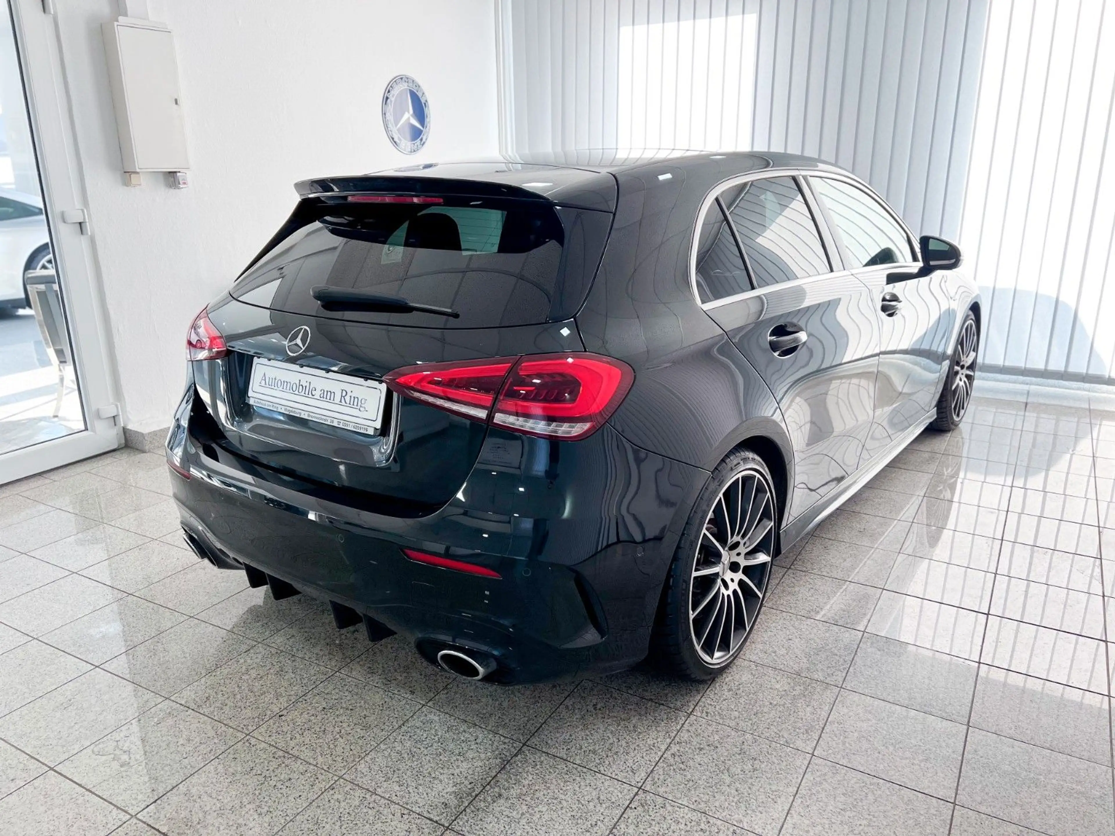 Mercedes-Benz A 35 AMG 4Matic 36.000 km Navi LED 1 Hand ! — photo 10