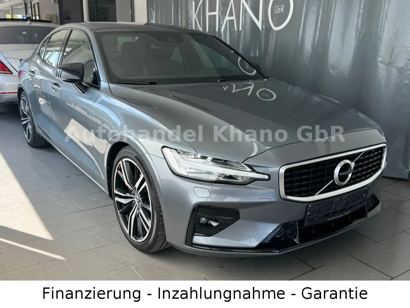Volvo S60 Lim. R Design Grau - 1