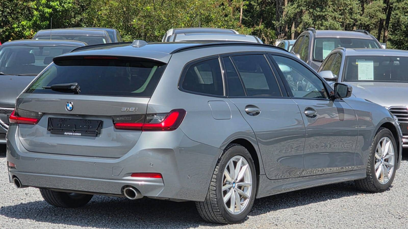 BMW 318 Nieuw Model Benzine Automaat Groot Scherm Head-Up — photo 4