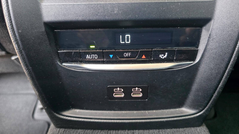 BMW 318 Nieuw Model Benzine Automaat Groot Scherm Head-Up — photo 20