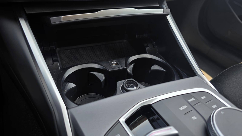 BMW 318 Nieuw Model Benzine Automaat Groot Scherm Head-Up — photo 19