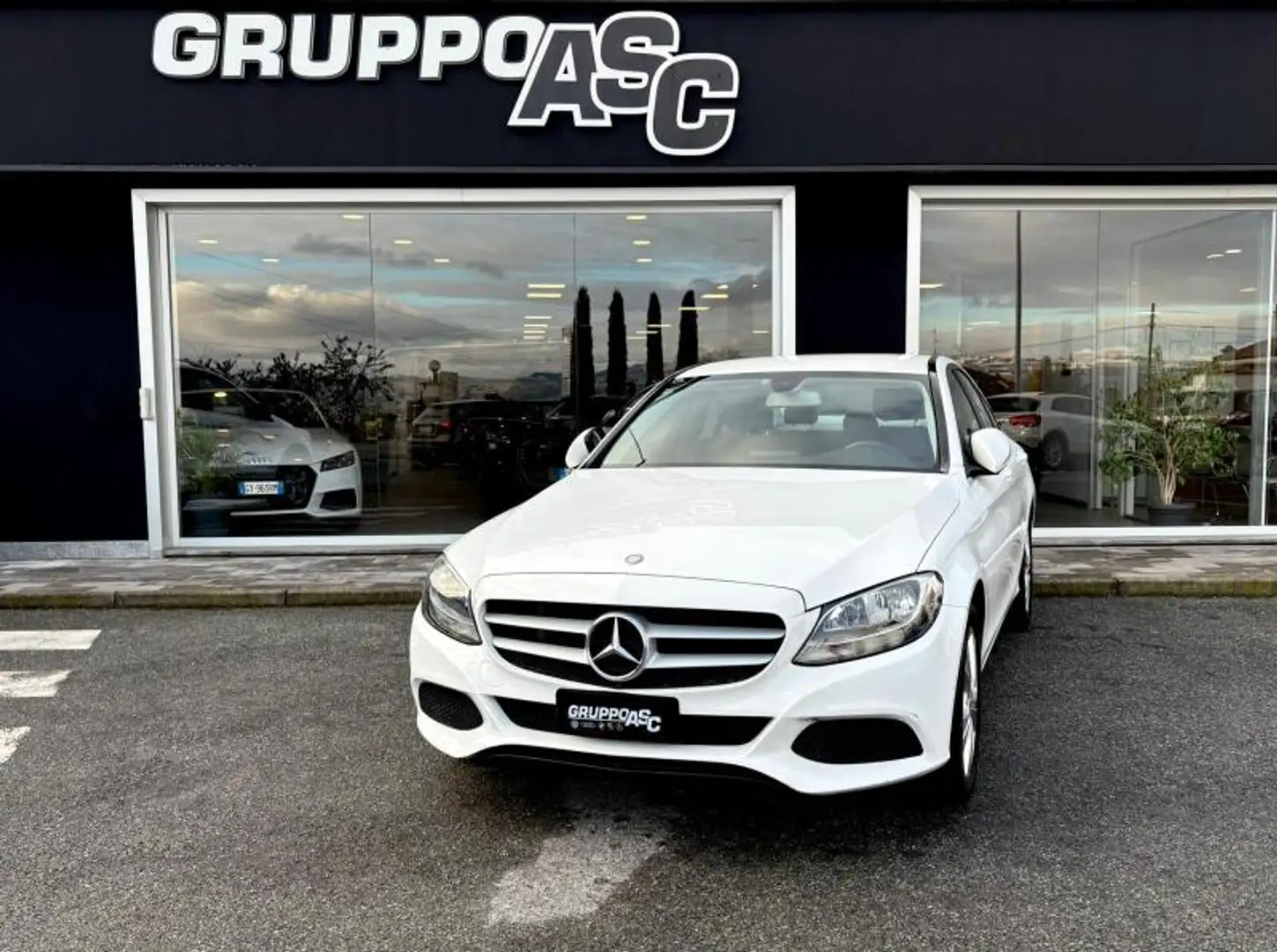 Mercedes-Benz C 180 1.6 DIESEL 116 CV Sport auto Blanc - 1