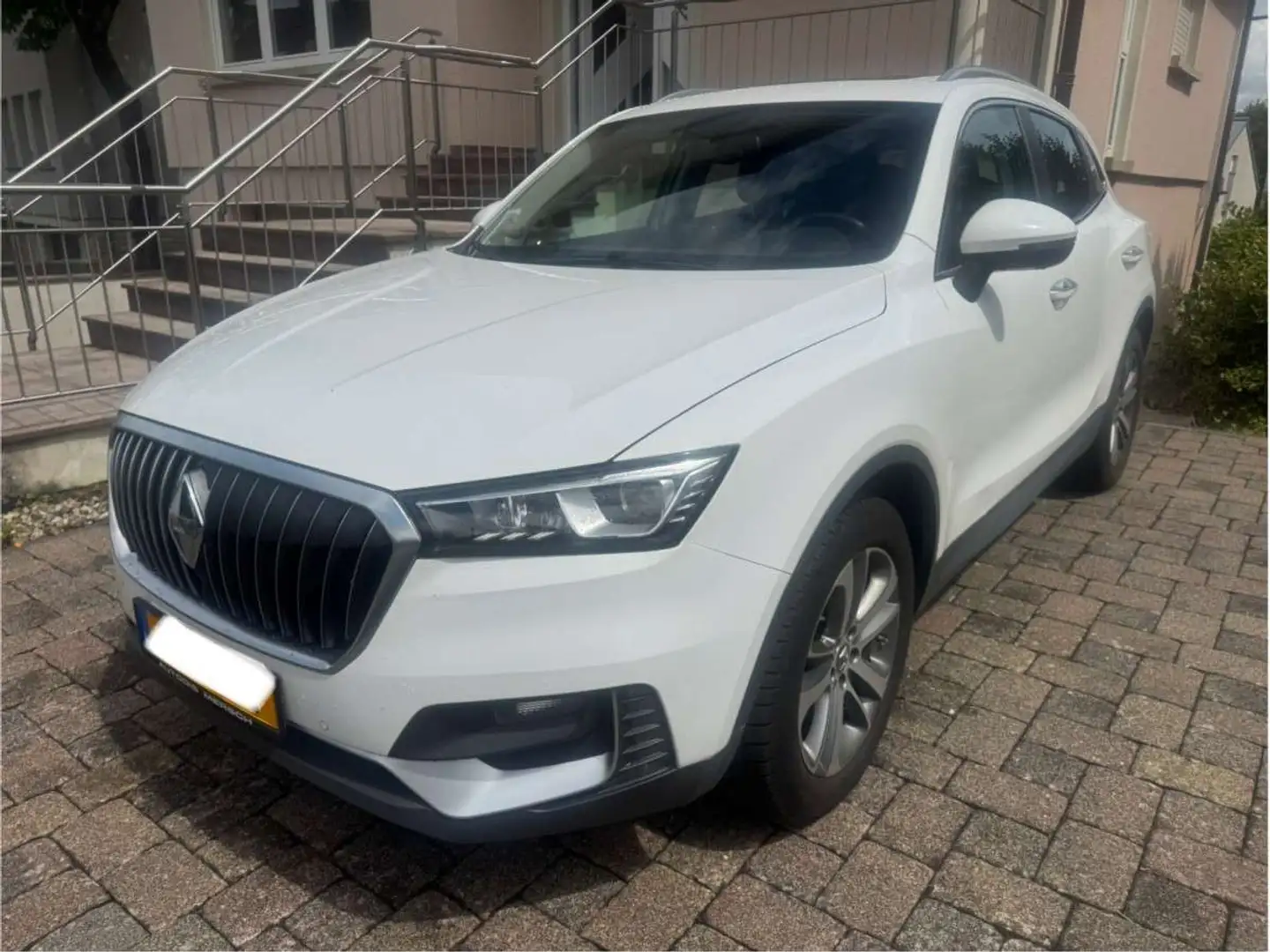 Borgward BX5 2.0 Benzin 224Ps 1Hand Auto. Navi Kamera Pano White - 1