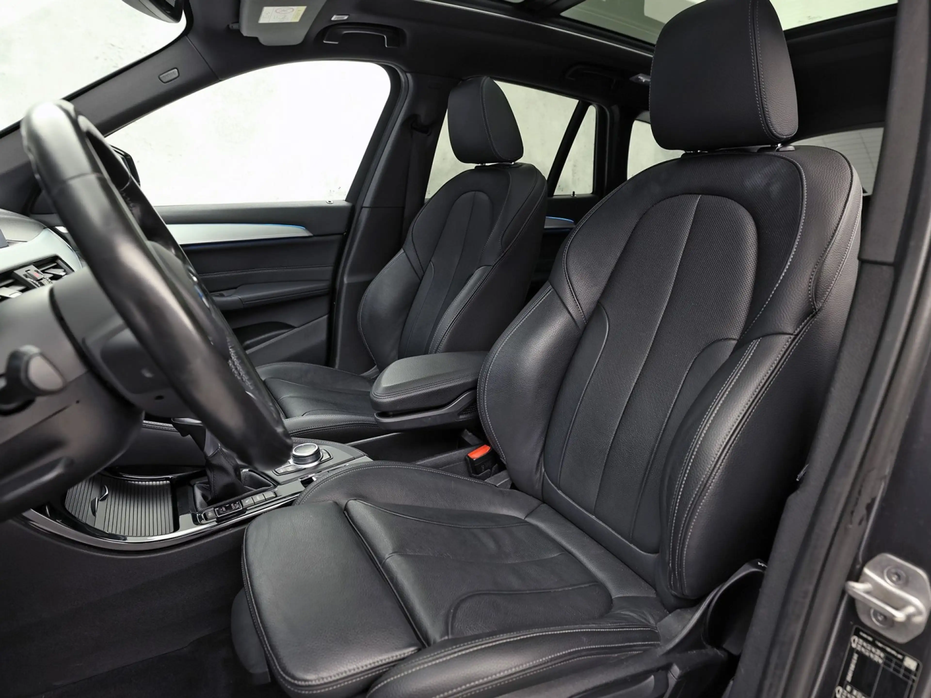 BMW X1 xDrive25e M Sport High Executive 221Pk Automaat (S — photo 13