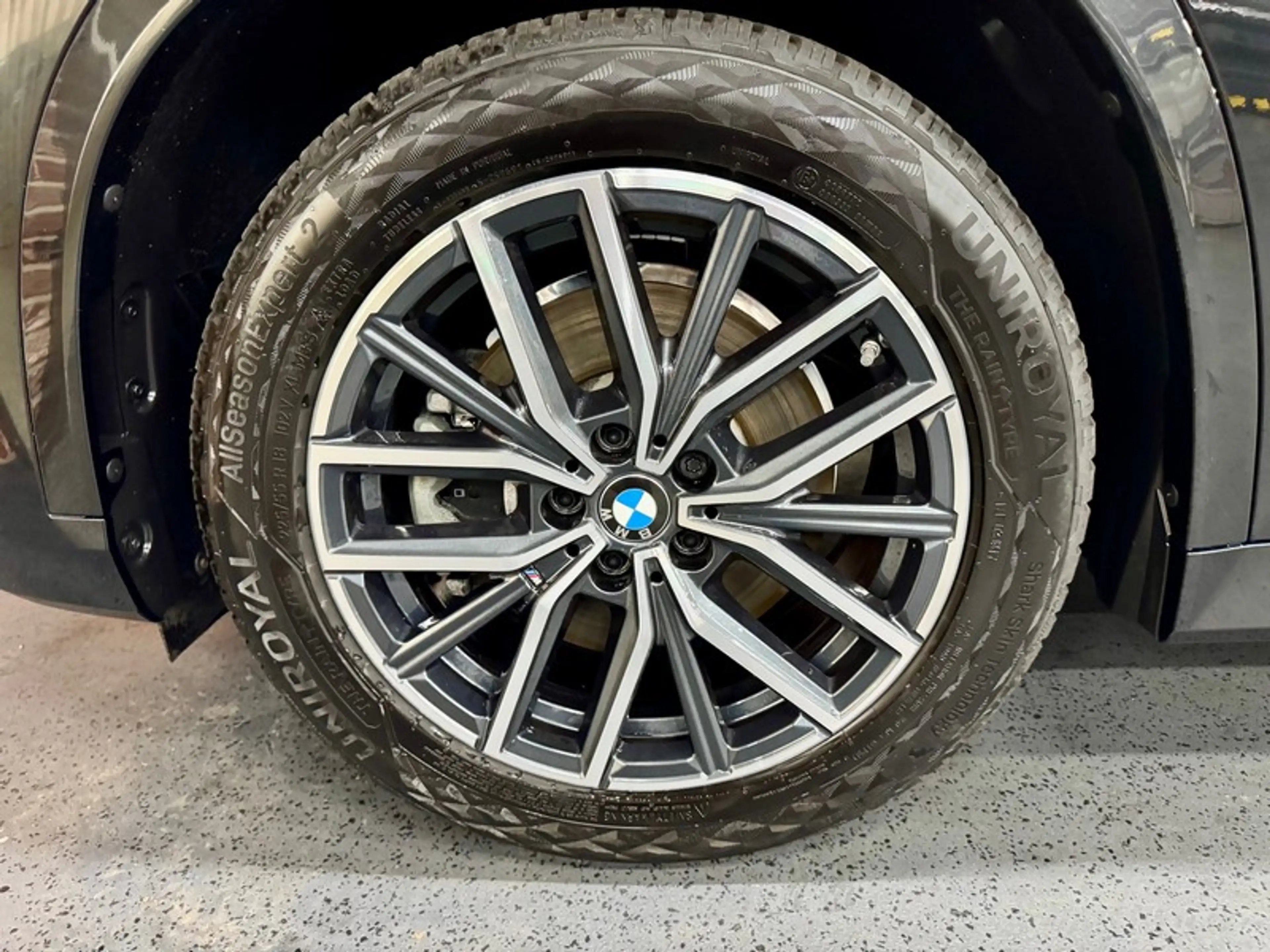 BMW X1 X1 20iA 1.5 156cv Auto sDrive M-SPORT — photo 3