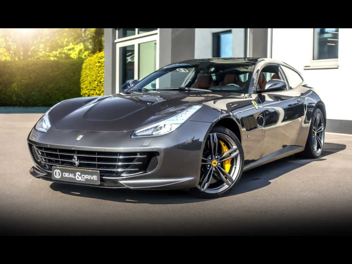 Ferrari GTC4 Lusso V12°LIFT°PANO°JBL°KAM 2x°PASSENGER DISPLAY°SPEC Szürke - 1
