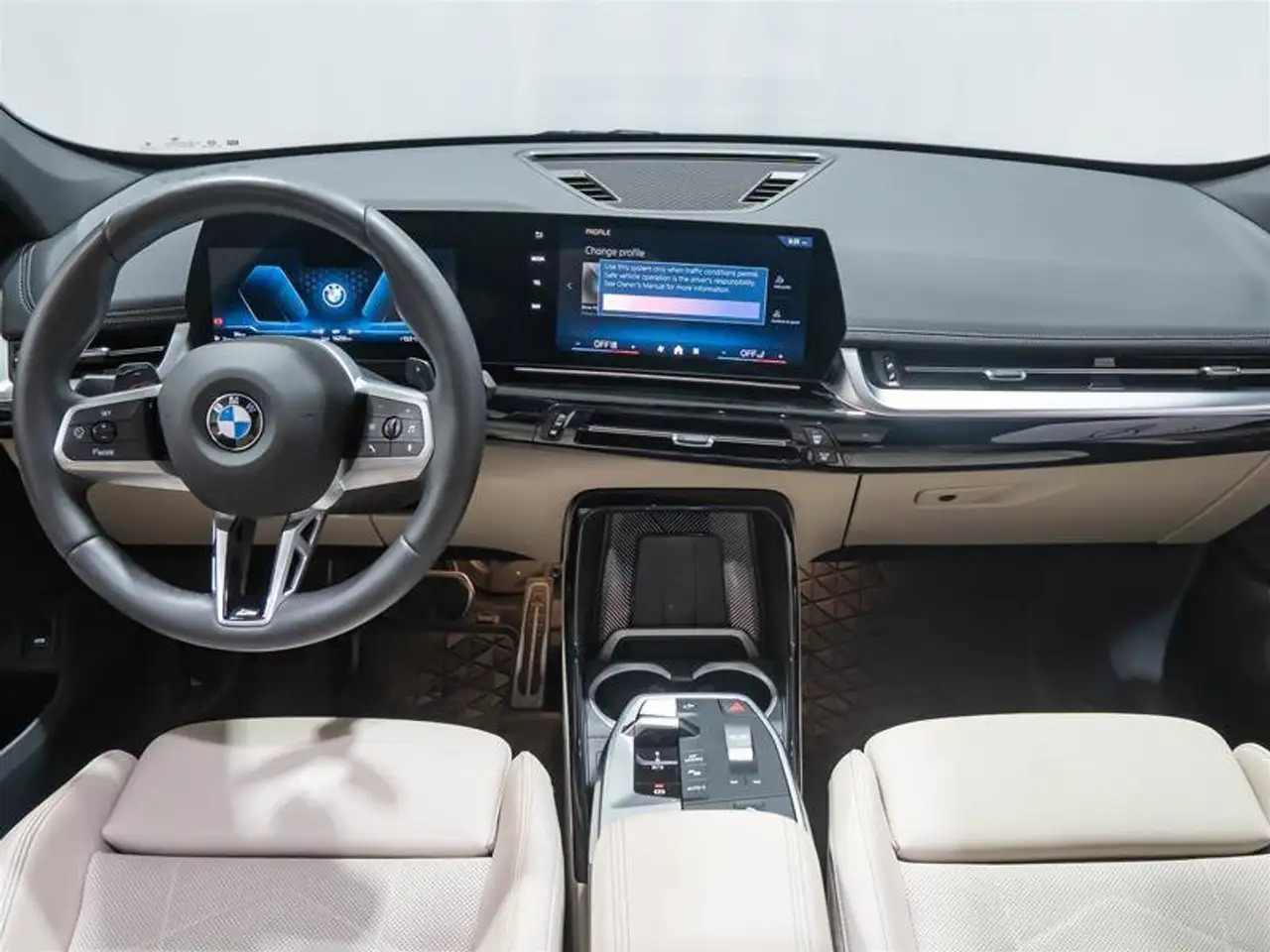 BMW X1 снимка BMW X1