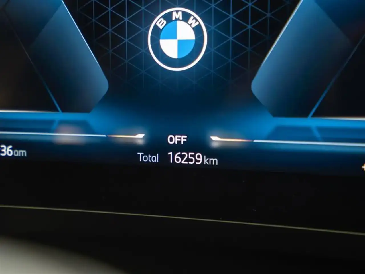 BMW X1 снимка BMW X1