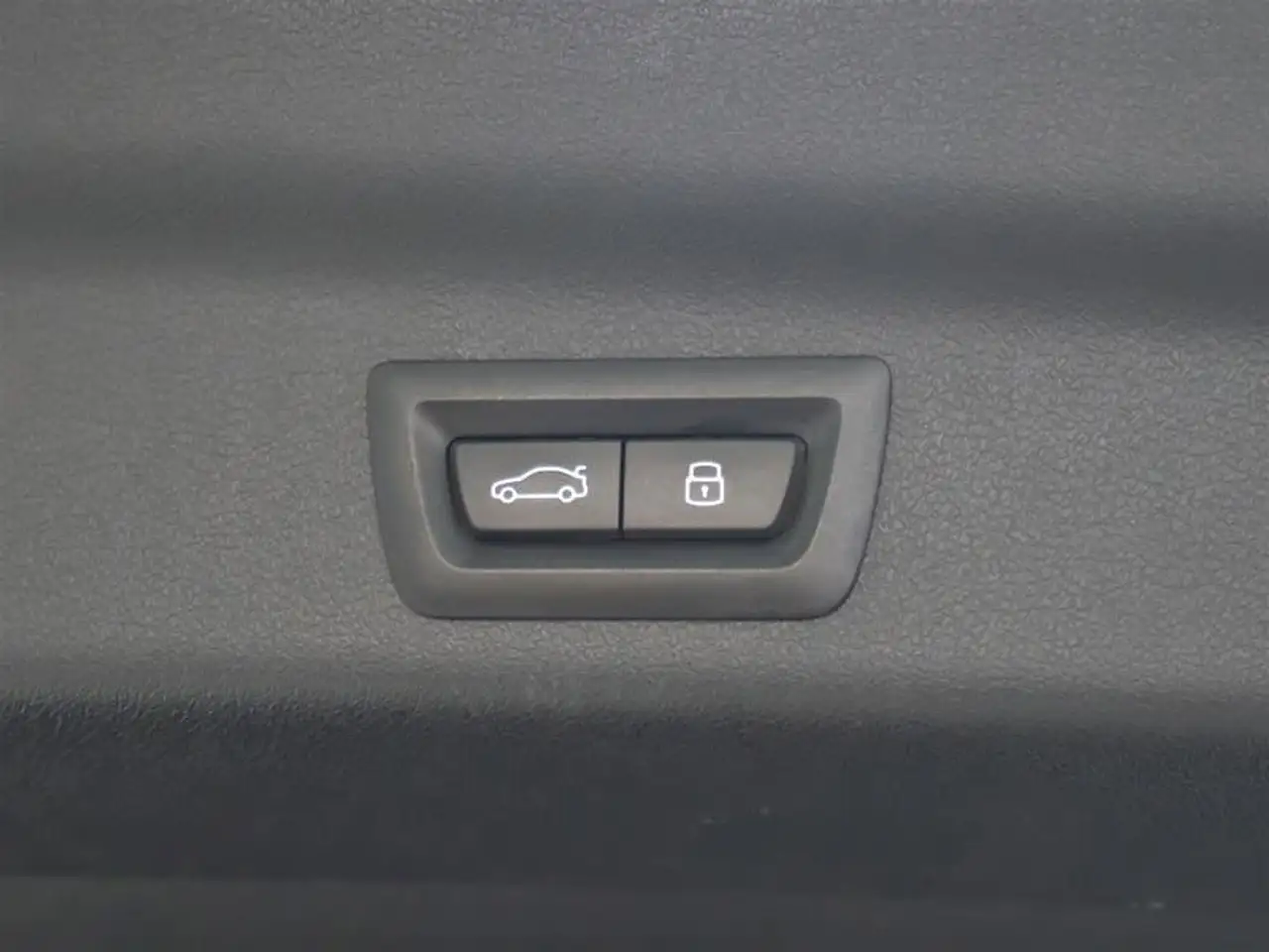 BMW X1 снимка BMW X1