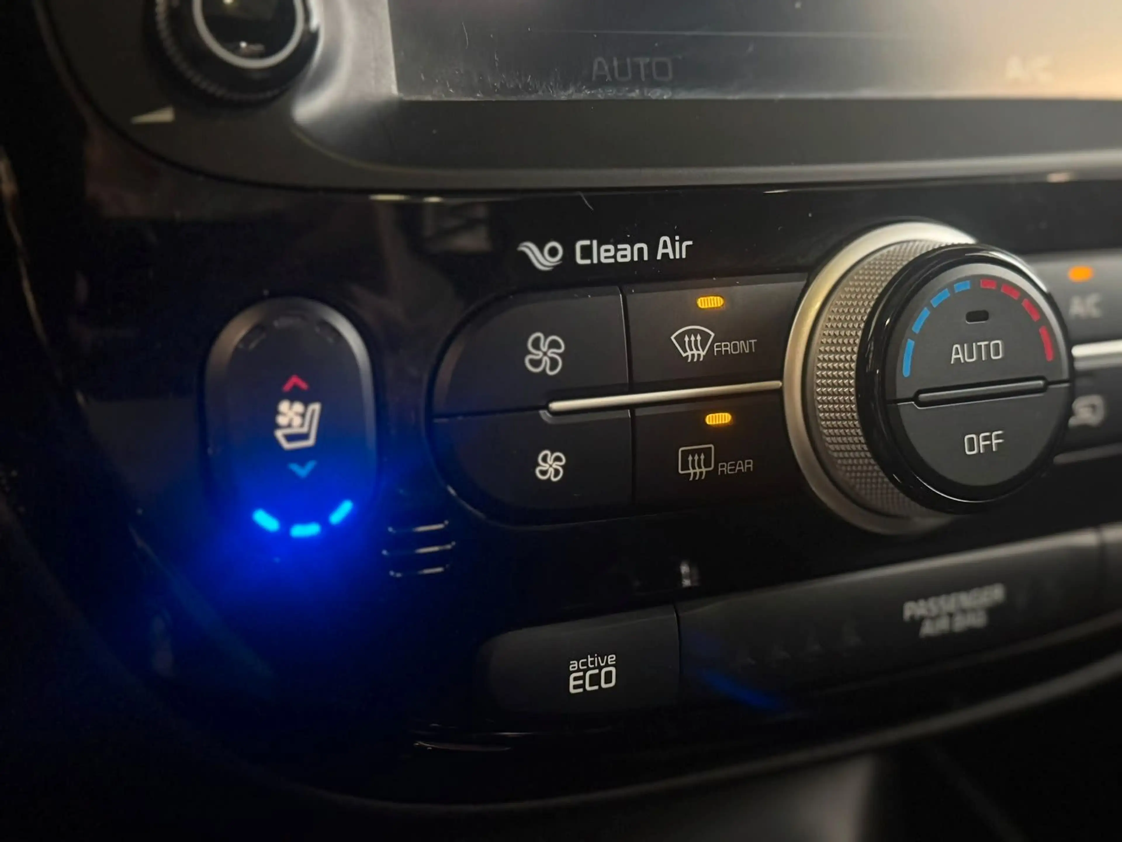 Kia Soul SOUL SPIRIT LEDER NAVI XENO PANO AHK 2HD — photo 14